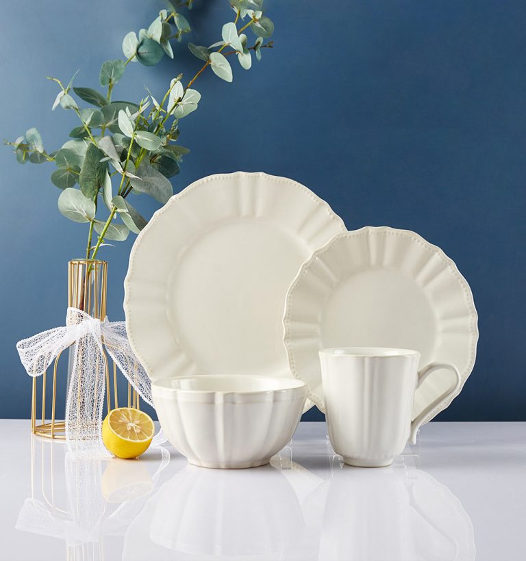 Conjunto de vajilla de porcelana blanca para el hogar de estilo americano al por mayor