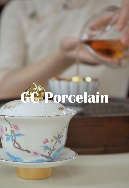 Red Tea Set: The Perfect Equipment for Enjoying British Elegance